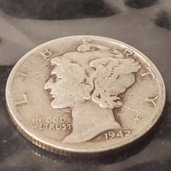 1942 Mercury Dime Coin Very Good - 1942P Mercury Dime - Picture 3 of 9